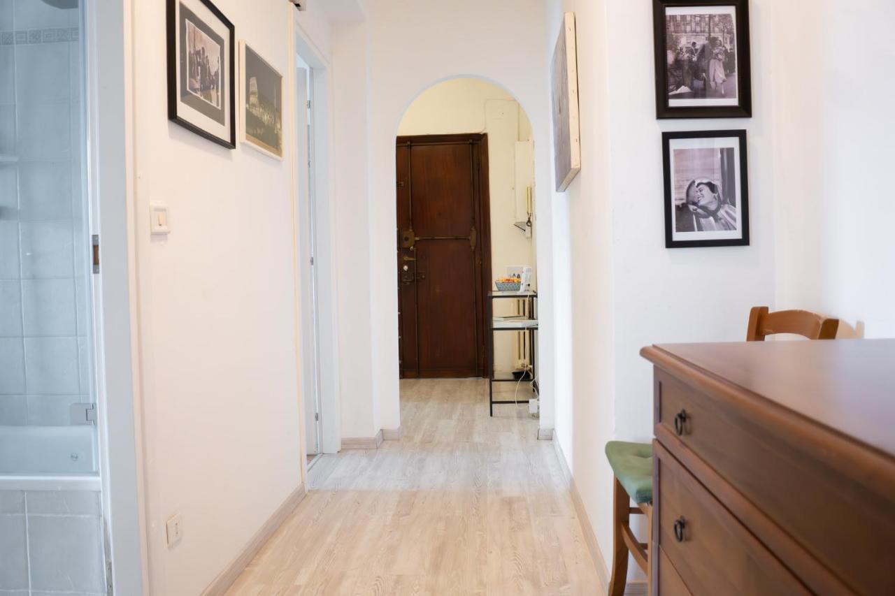 Nonna Pina Guest House [Moderno Appartamento vicino Metro A]Wifi,Netflix Roma Exterior foto