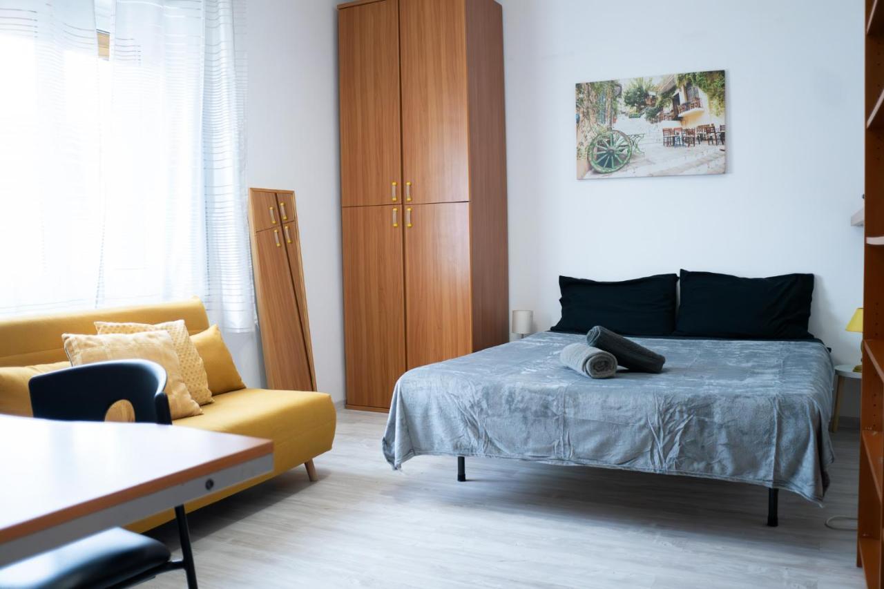 Nonna Pina Guest House [Moderno Appartamento vicino Metro A]Wifi,Netflix Roma Exterior foto