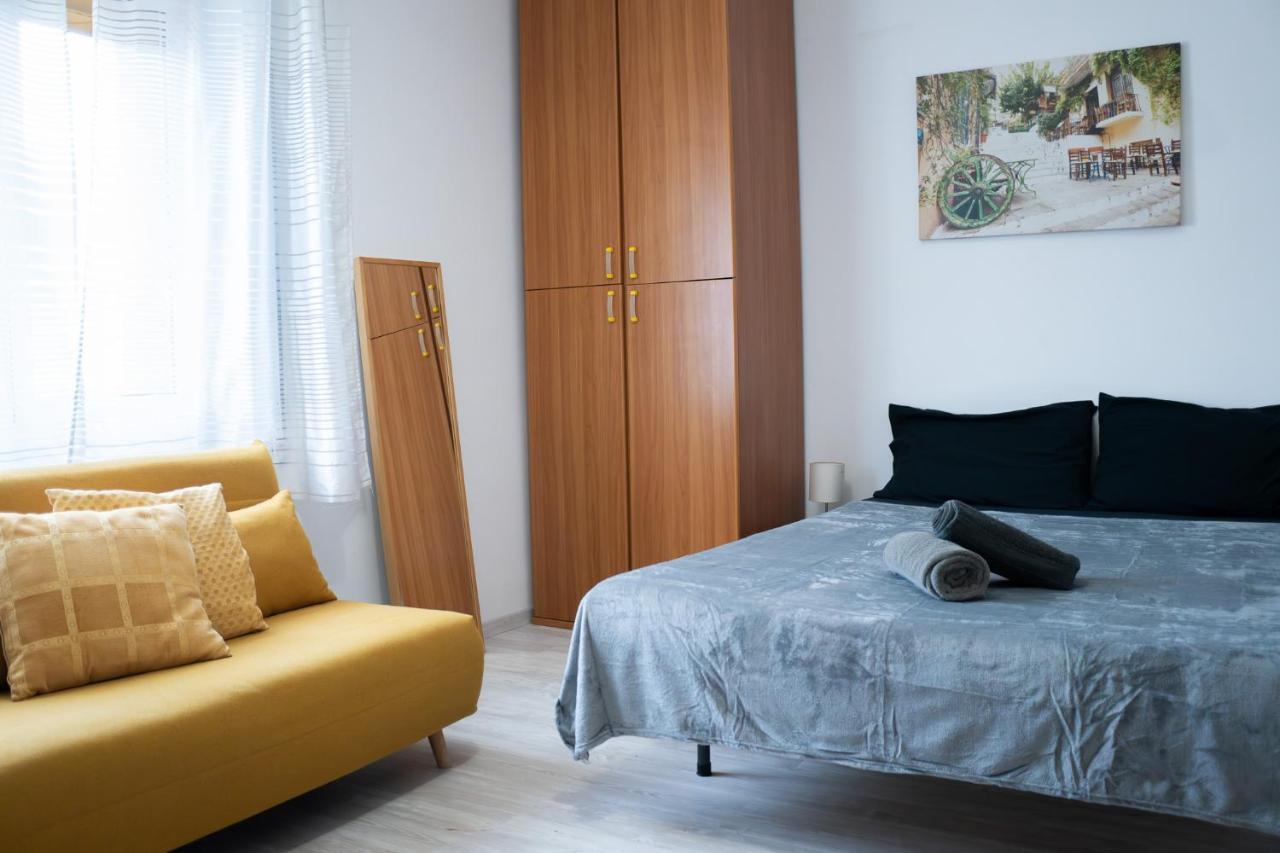 Nonna Pina Guest House [Moderno Appartamento vicino Metro A]Wifi,Netflix Roma Exterior foto