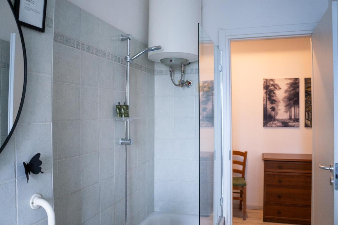 Nonna Pina Guest House [Moderno Appartamento vicino Metro A]Wifi,Netflix Roma Exterior foto